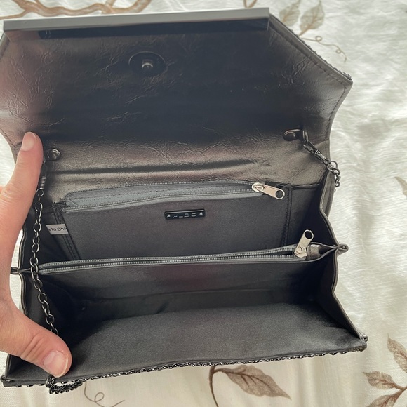 Bundle of Clutches - Picture 9 of 9